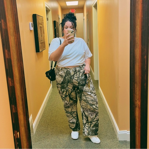 Meet your Posher, Gabby - Picture 12 of 15